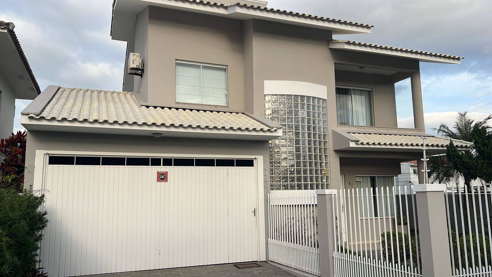 Casa, 3 quartos, 190 m² - Foto 1