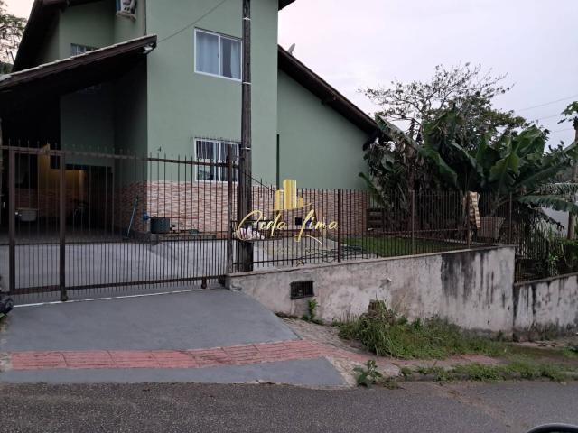 #154 - Casa para Venda em São José - SC - 2
