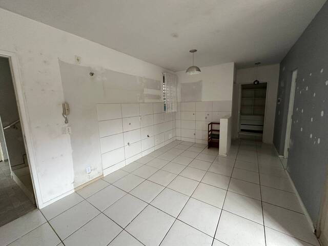 #215 - Apartamento para Venda em Palhoça - SC