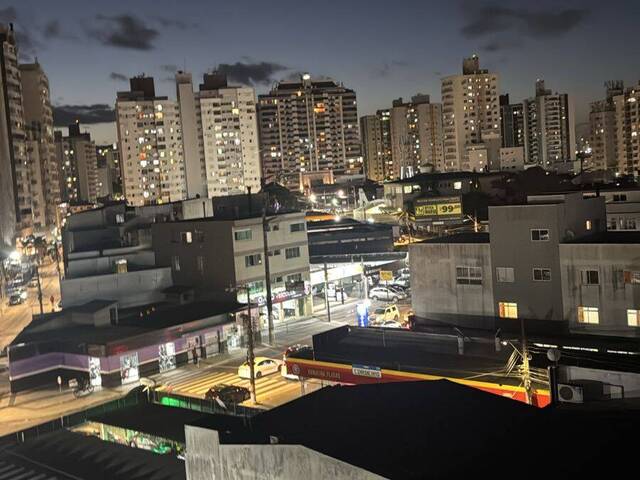 #226 - Apartamento para Venda em São José - SC