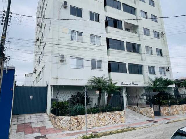 #226 - Apartamento para Venda em São José - SC
